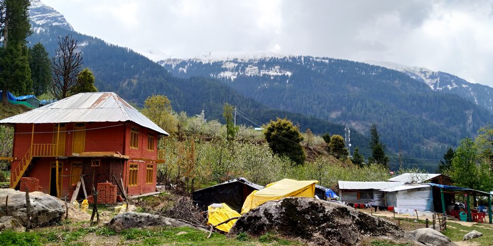 Photo of Kheerganga - A trek to remember !! #MemoryLane 15/19 by Shivani Chaurasia