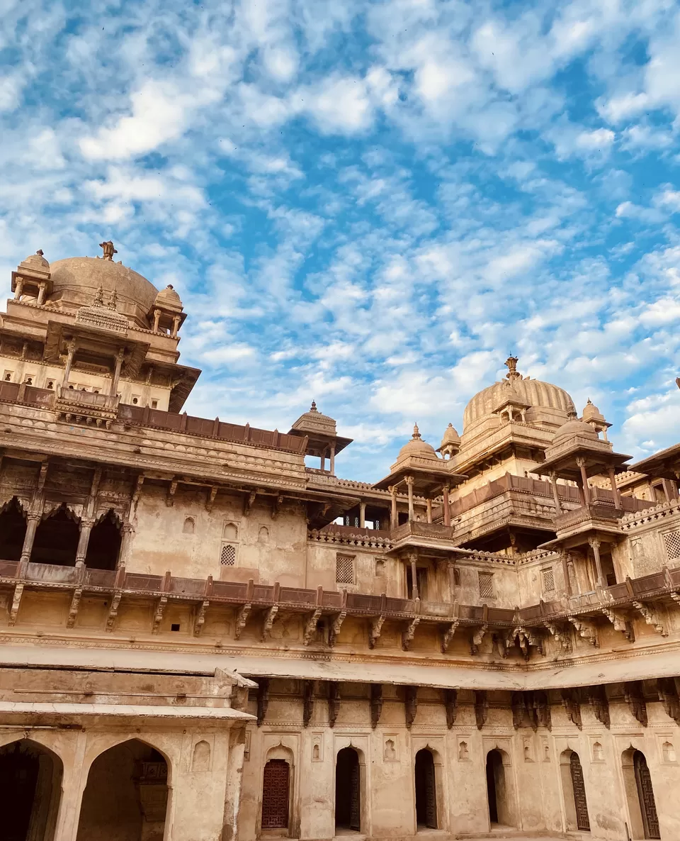 Photo of Jahangir Mahal, Paryatan Bhawan, Orchha, Madhya Pradesh, India by Shivani Chaurasia
