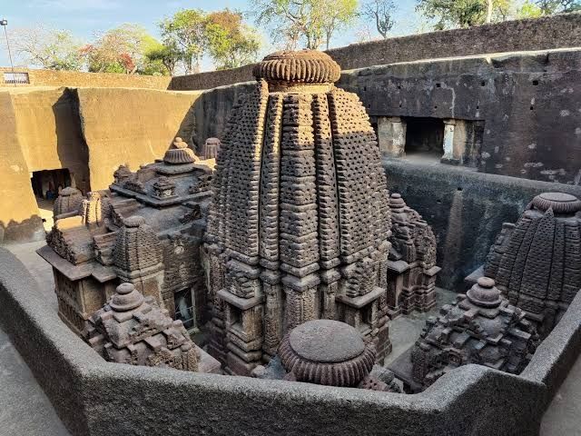 Photo of सनातन धर्म एवं सभ्यता के कुछ अद्भुत और एतिहासिक प्रतीक ( पार्ट १ ) by Milind Prajapati