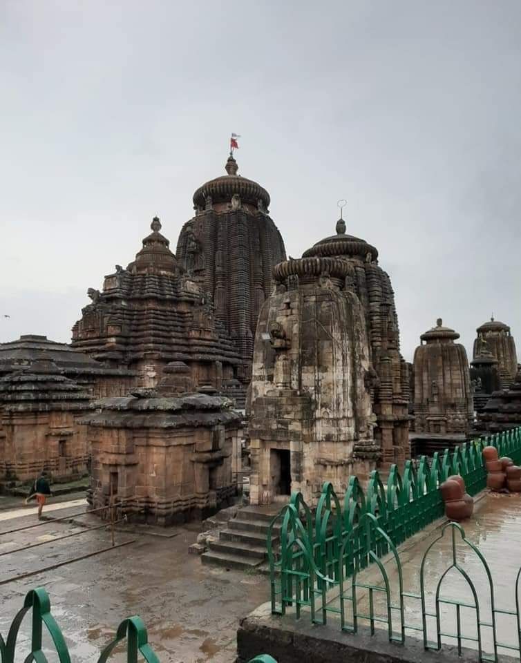 Photo of सनातन धर्म एवं सभ्यता के कुछ अद्भुत और एतिहासिक प्रतीक ( पार्ट १ ) by Milind Prajapati