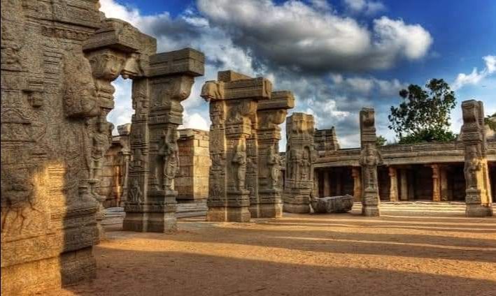 Photo of लेपक्षी टेंपल एंट्रेंस आर्च by Milind Prajapati