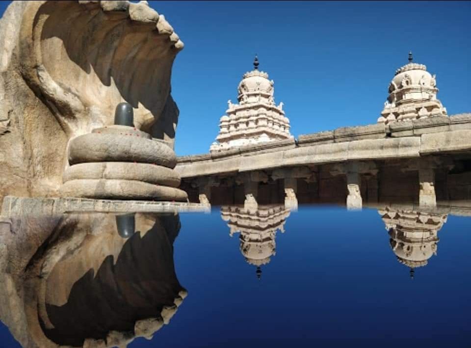 Photo of लेपक्षी टेंपल एंट्रेंस आर्च by Milind Prajapati