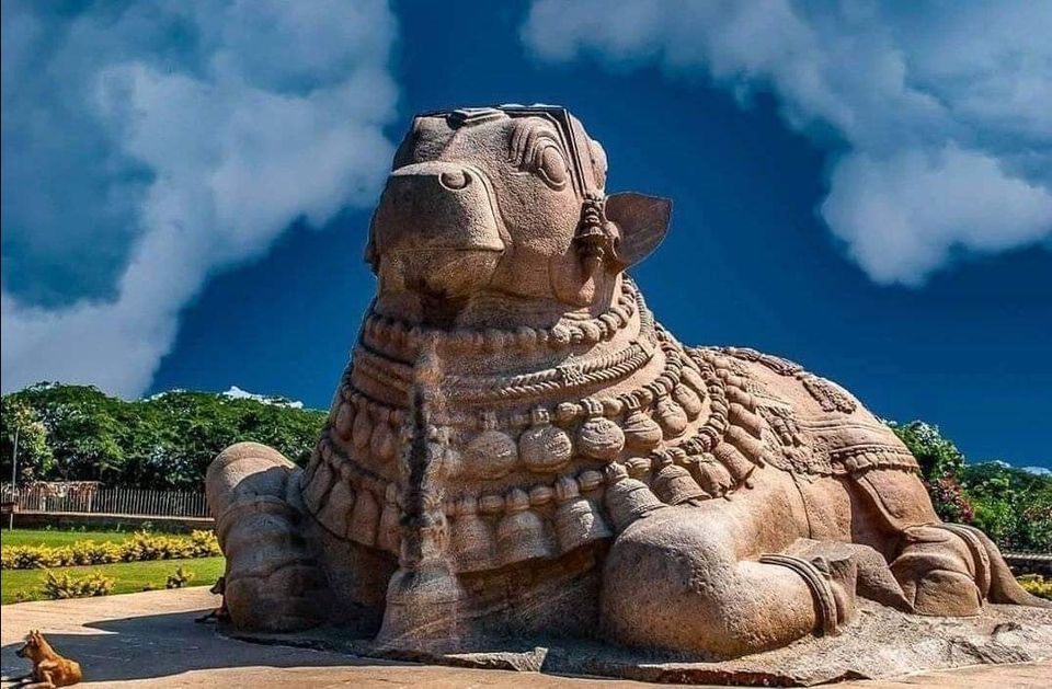 Photo of लेपक्षी टेंपल एंट्रेंस आर्च by Milind Prajapati