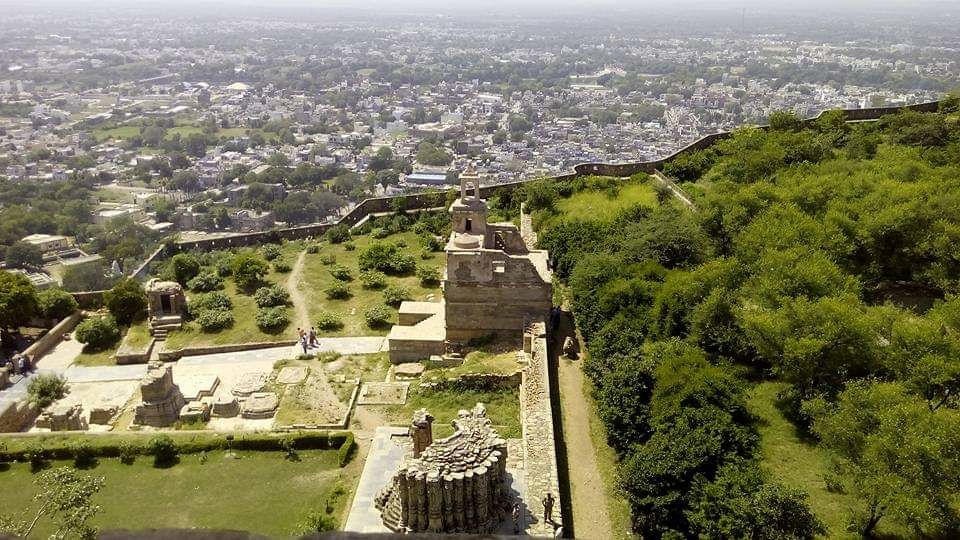 Photo of Three girls....Three days....Three places( Mt. Abu, Chittorgarh, Udaipur) by Sonali Panagale