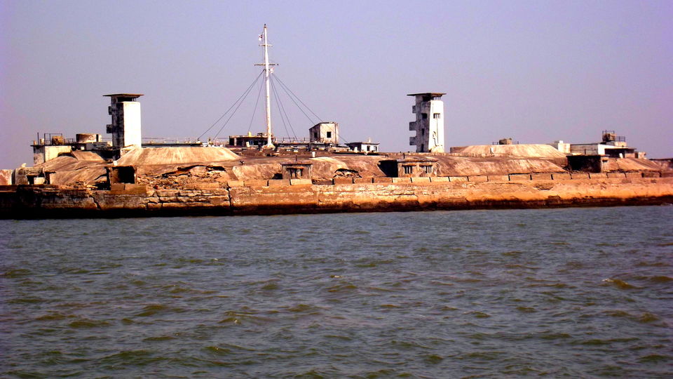 Photo of The Elephanta Island & Cannon Hill 1/15 by Malab