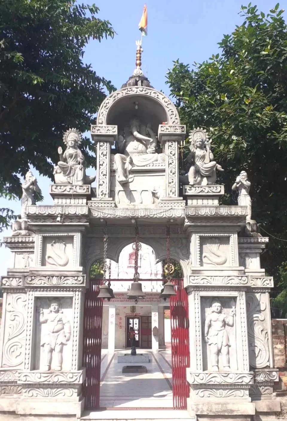 Photo of नोएडा में है रावण का जन्म स्थान और उसका मंदिर जहां दशहरा मानता है शौक में .... by Pankaj Sharma