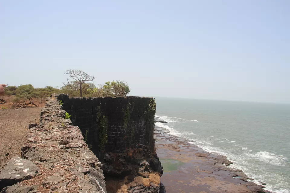 Photo of Suvarnadurg Fort By Saikat Das