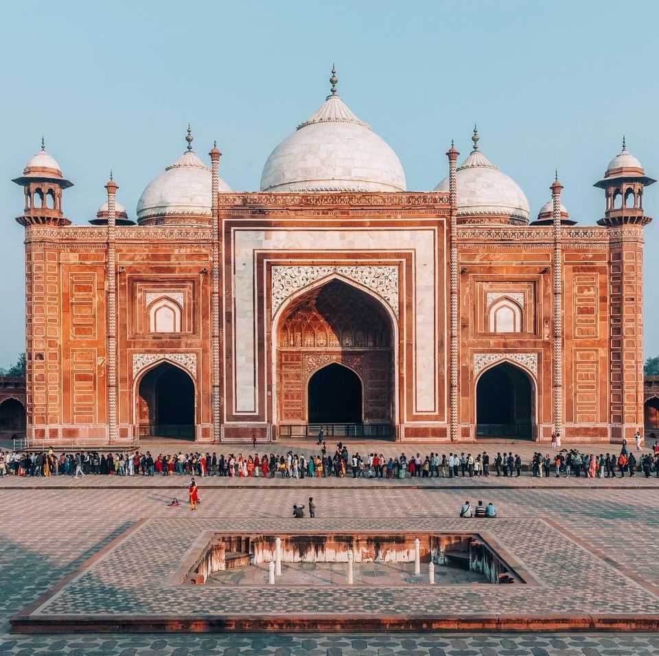 Photo of Everything You Need To Know About The Iconic Taj Mahal! by Shivani Mehra