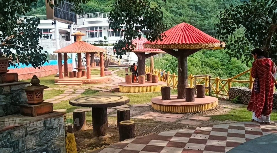 Photo of वैष्णो देवी यात्रा में बदल गया है बहुत कुछ, जान लें नए नियम और पूर्ण जानकरी! by WE and IHANA
