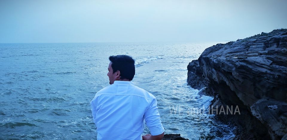 Photo of भीड़ से दूर तीन ओर से समुद्र से घिरी है ये जगह, खूबसूरत नज़ारों के बीच सुकून से बिताएँ कुछ यादगार पल! by WE and IHANA