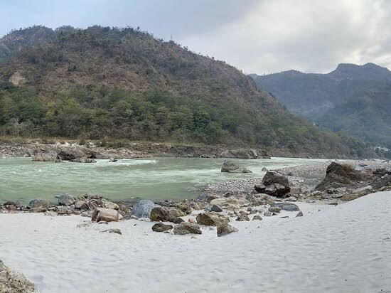 Photo of गोवा भूलिए, ऋषिकेश आइए :–जहां पर्वत,नदी, झरने, और beaches का आनंद ले सकते हैं by Zeem babu