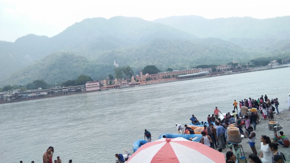 Photo of गोवा भूलिए, ऋषिकेश आइए :–जहां पर्वत,नदी, झरने, और beaches का आनंद ले सकते हैं by Zeem babu