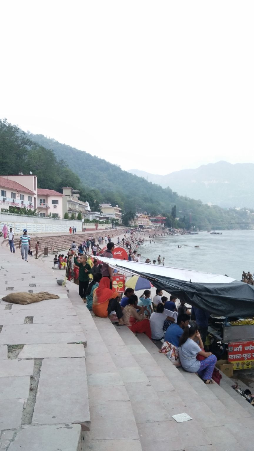 Photo of गोवा भूलिए, ऋषिकेश आइए :–जहां पर्वत,नदी, झरने, और beaches का आनंद ले सकते हैं by Zeem babu