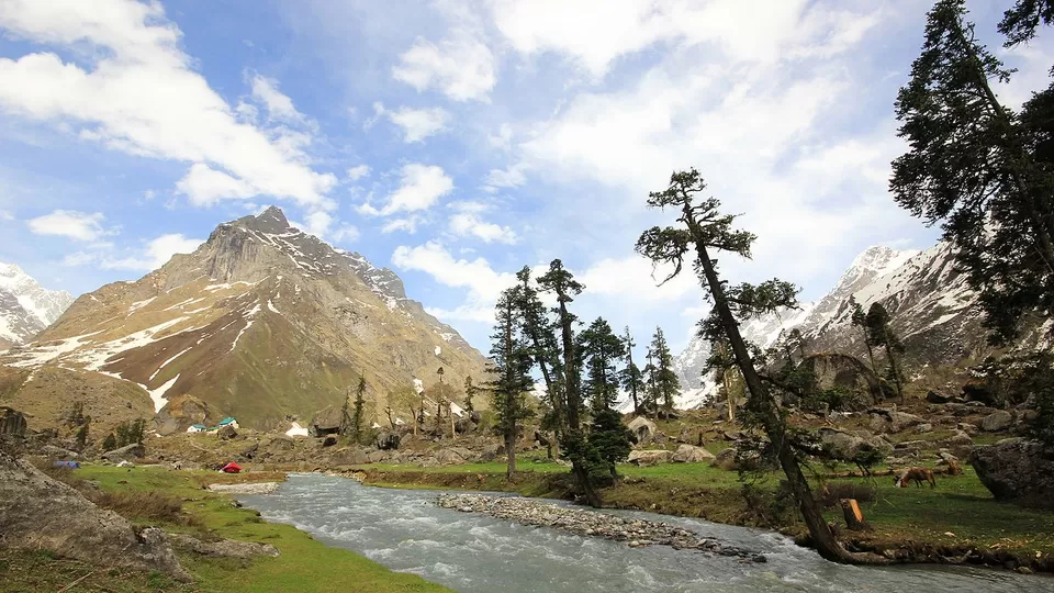 Photo of Har Ki Doon Trek by zeem babu