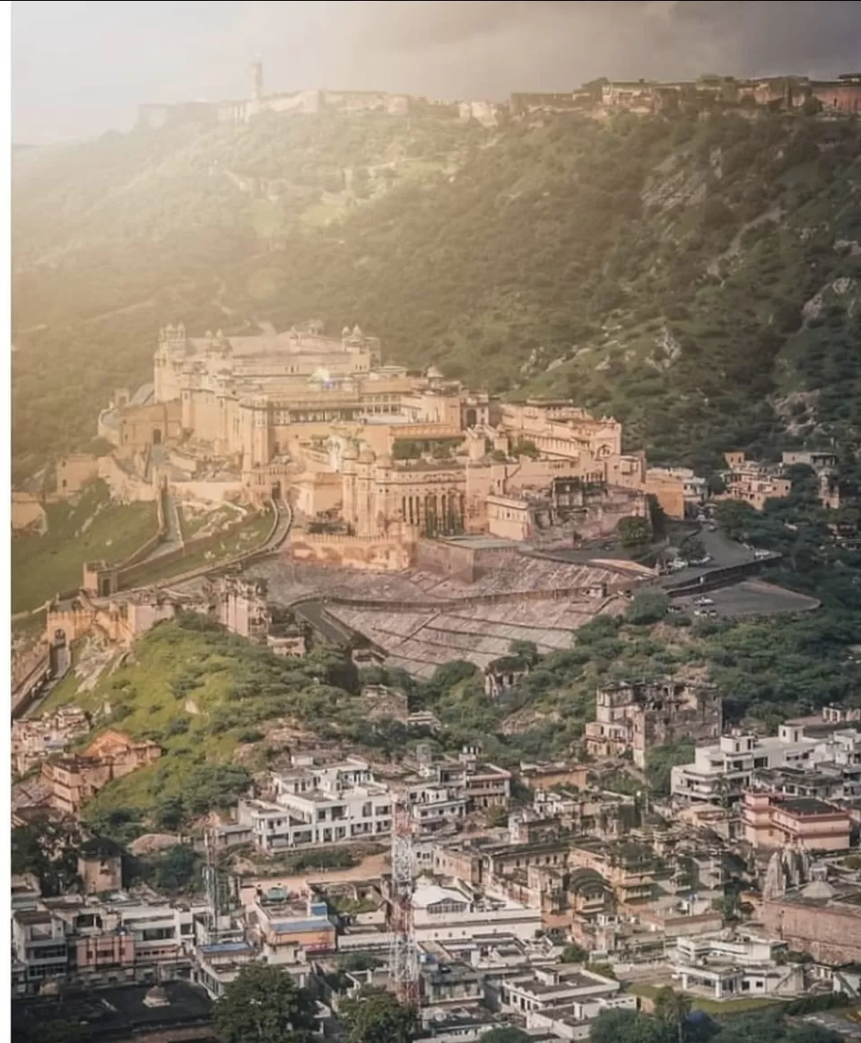 Photo of जयपुर के इस किले को बनने में लग गए थे करीब 100 साल, यूनेस्को की विश्व धरोहर में भी शामिल है ये जगह by Neha Patel