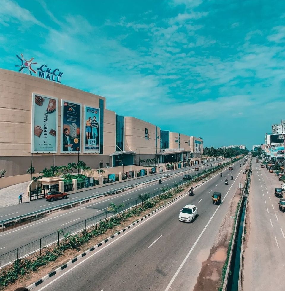 Photo of Lulu Mall, Lucknow by Neha Patel