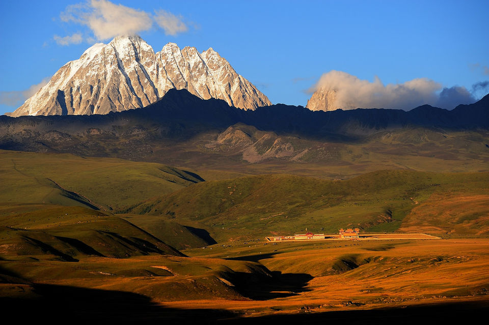Photo of The Most Sacred Mountains Of Hinduism in Asia by Nain Tara