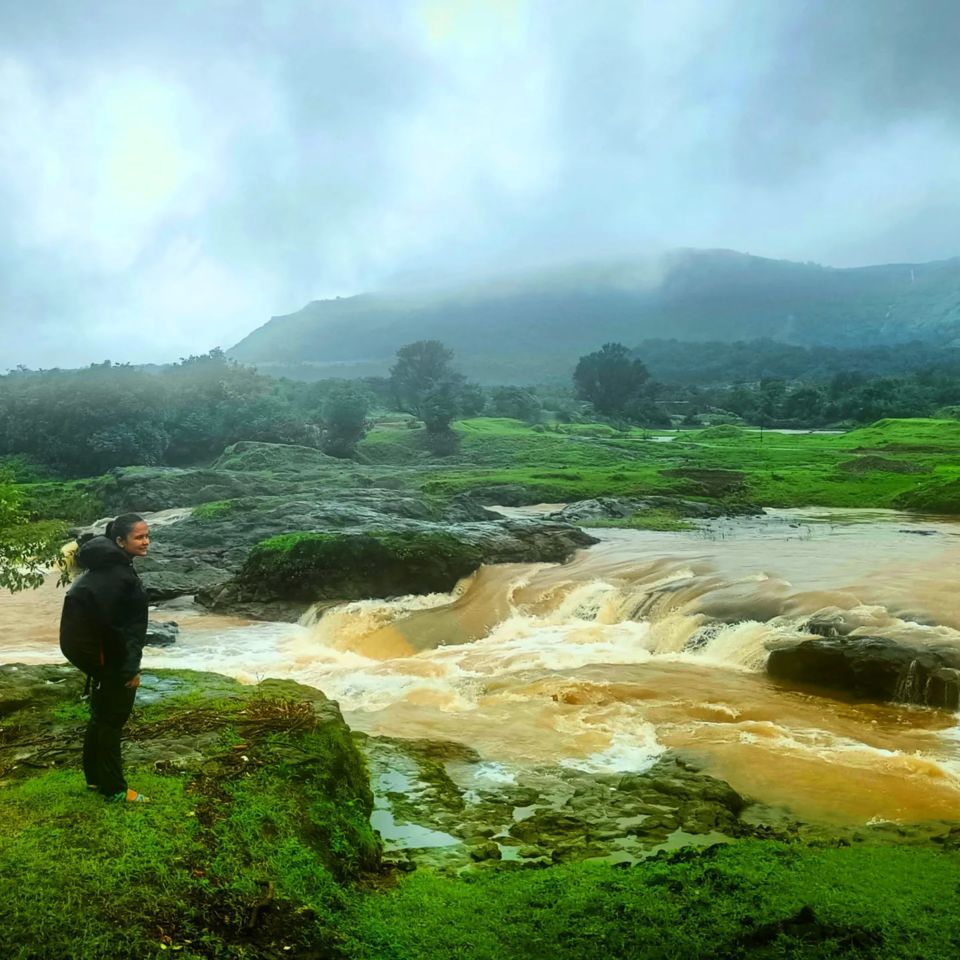 Photo of Kalu Waterfall - The Budget Trip by PANKTI