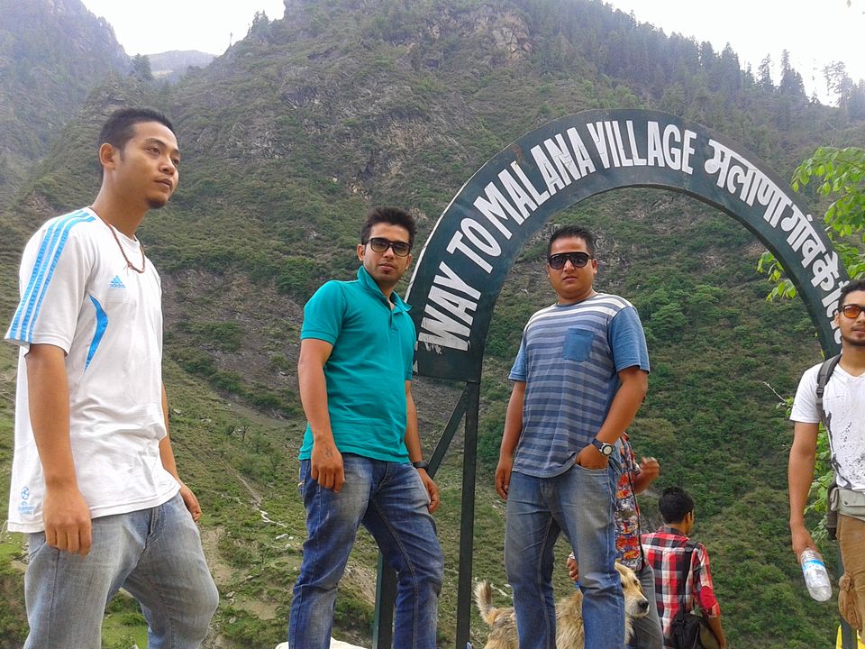 Photo of Glassy eyes Kasol by Manash Mahanta