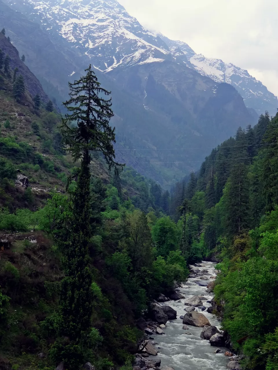 Photo of Kheer Ganga Hot Water Spring, Khir Ganga, India by Debarshi