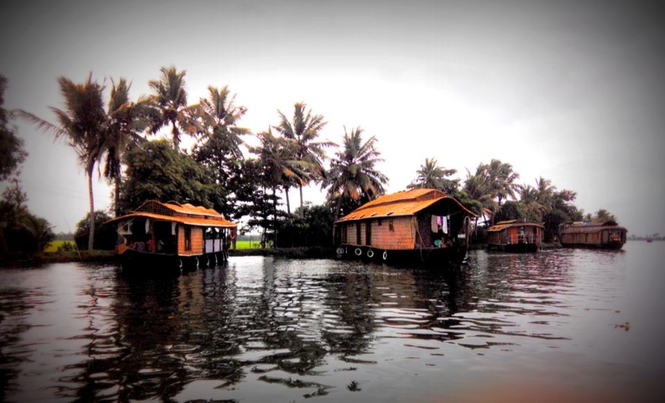 Photo of Allepy Backwaters by Gayatri Deore