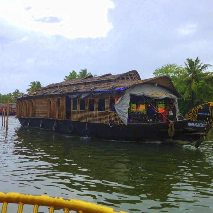 Photo of Allepy Backwaters by Gayatri Deore