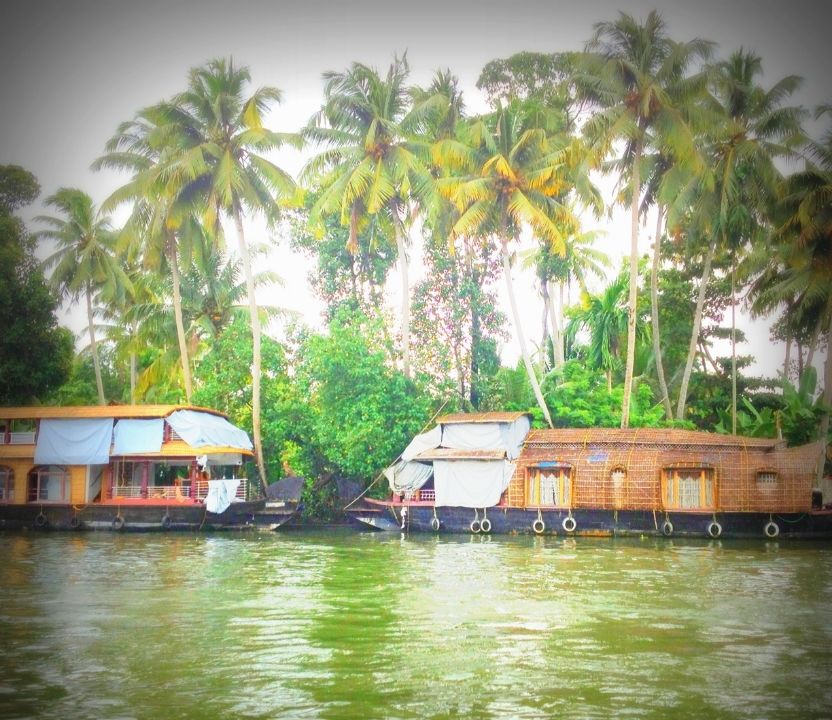 Photo of Allepy Backwaters by Gayatri Deore