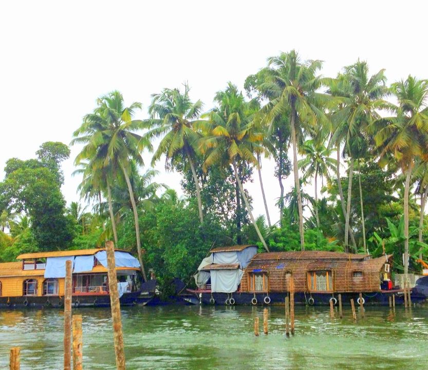 Photo of Allepy Backwaters by Gayatri Deore