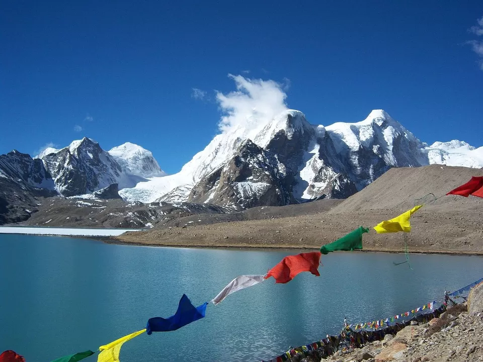 Photo of सिक्किम की जान है Gurudongmar Lake by traveller man