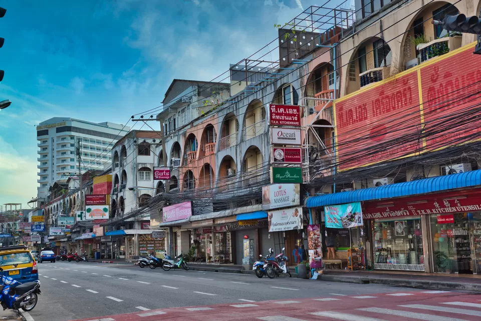 Photo of Pattaya Night Bazaar, Pattaya City, Bang Lamung District, Chon Buri, Thailand by MAYANK PATEL