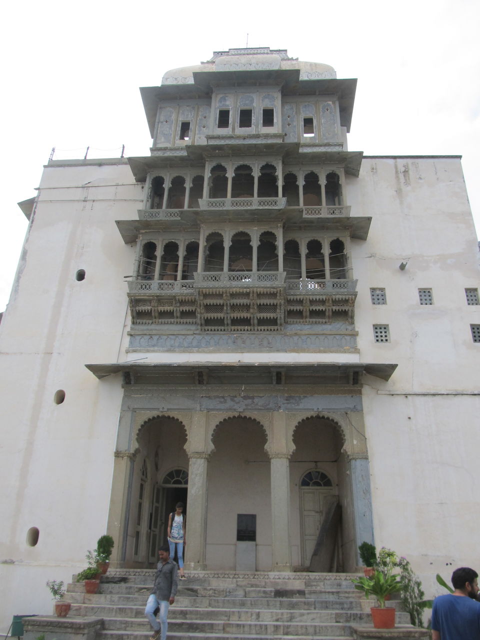 Photo of Monsoon Palace, Sajjan Garh, Kodiyat, Rajasthan, India by Sweetyy Gupta