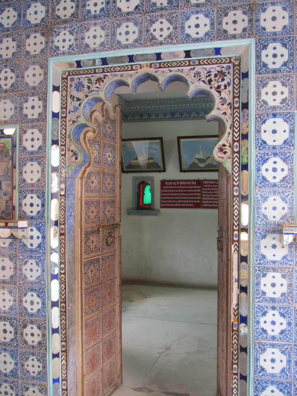 Photo of City Palace, Udaipur, Rajasthan, India by Sweetyy Gupta