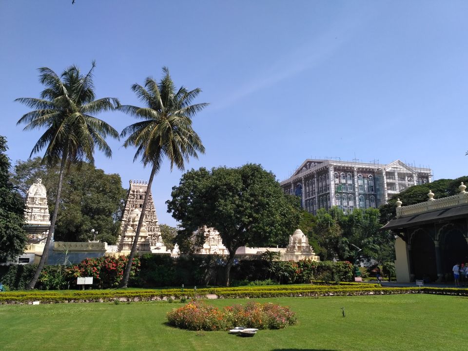 Photo of Tipu Sultan's Summer Palace, Tippu Sultan Palace Road, Chamrajpet, Bengaluru, Karnataka, India by Sweetyy Gupta