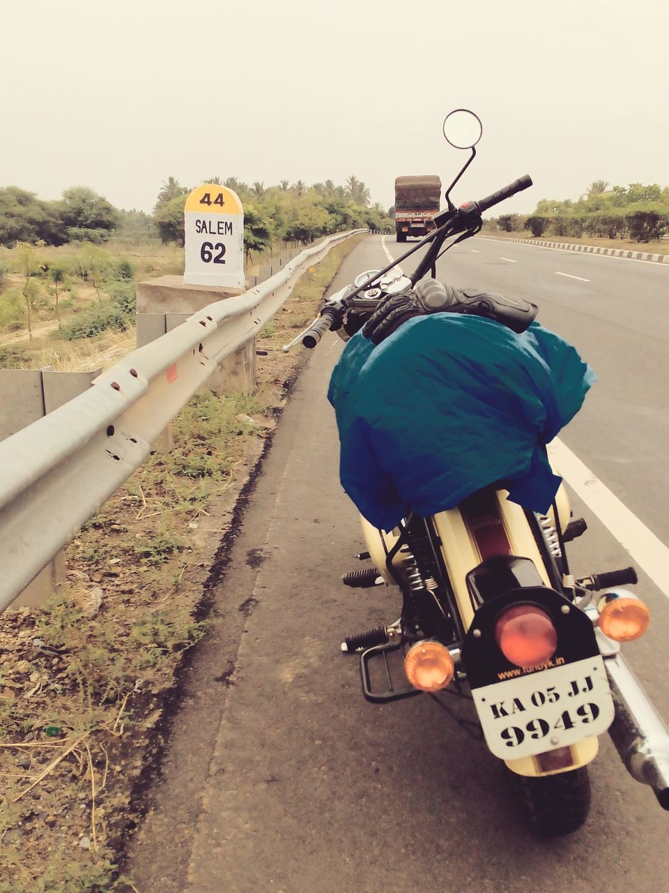 Photo of Can we call this route the ‘Golden Quadrilateral’ of south? 40/151 by Debashish Baidya