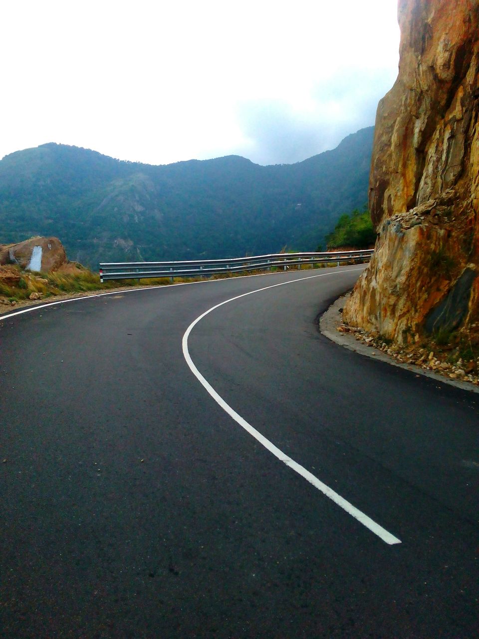 Photo of Can we call this route the ‘Golden Quadrilateral’ of south? 79/151 by Debashish Baidya