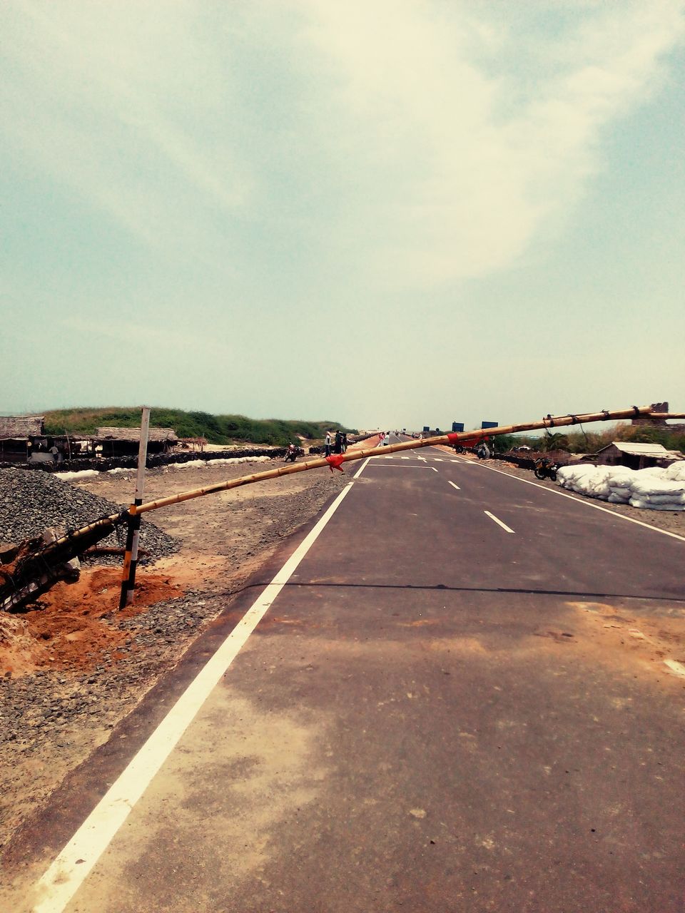 Photo of Can we call this route the ‘Golden Quadrilateral’ of south? 109/151 by Debashish Baidya