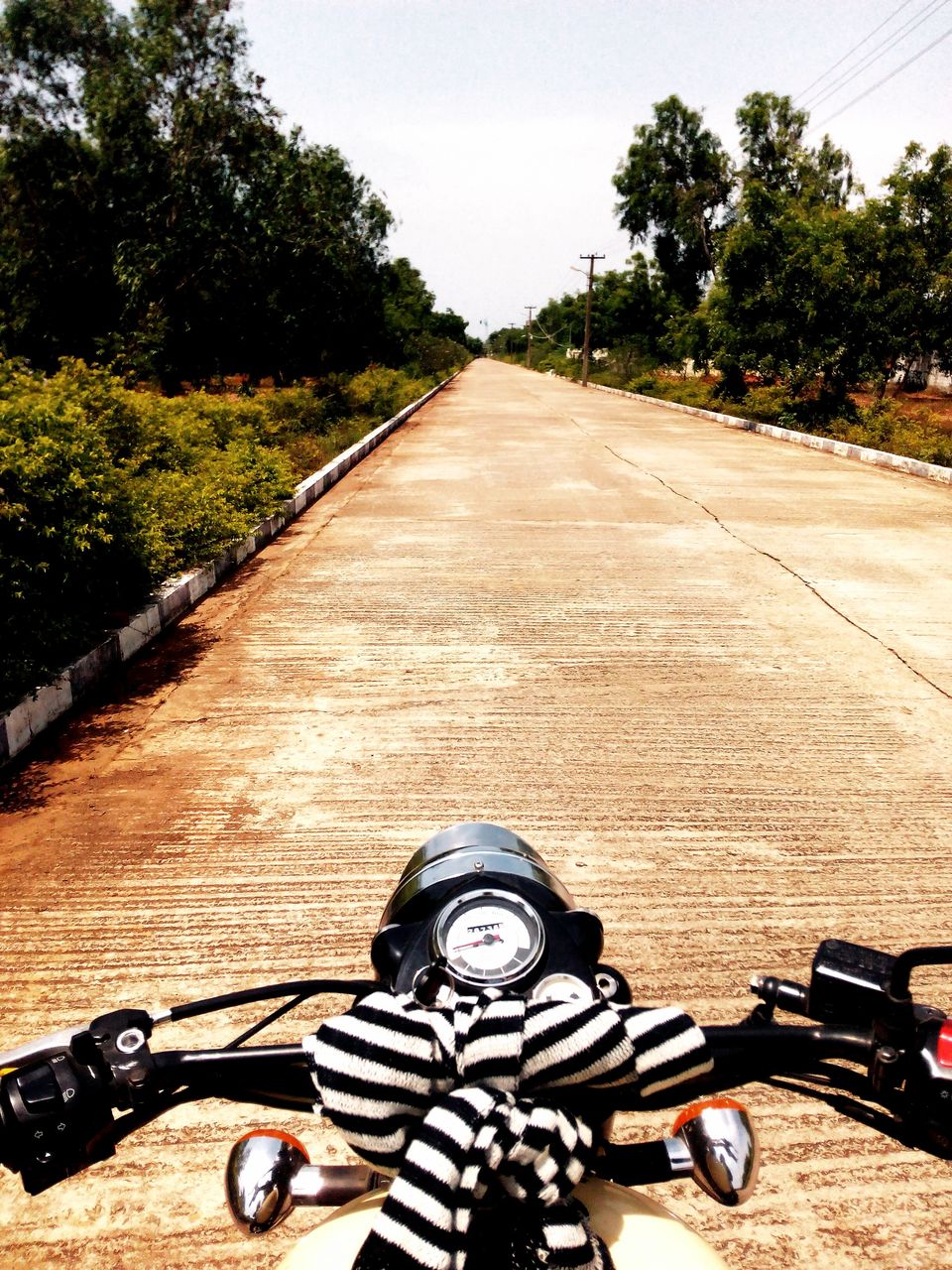 Photo of Can we call this route the ‘Golden Quadrilateral’ of south? 141/151 by Debashish Baidya