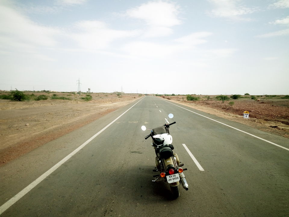 Photo of Delhi to Jaisalmer - 2000 kms of a thrilling solo bike road trip by Debashish Baidya