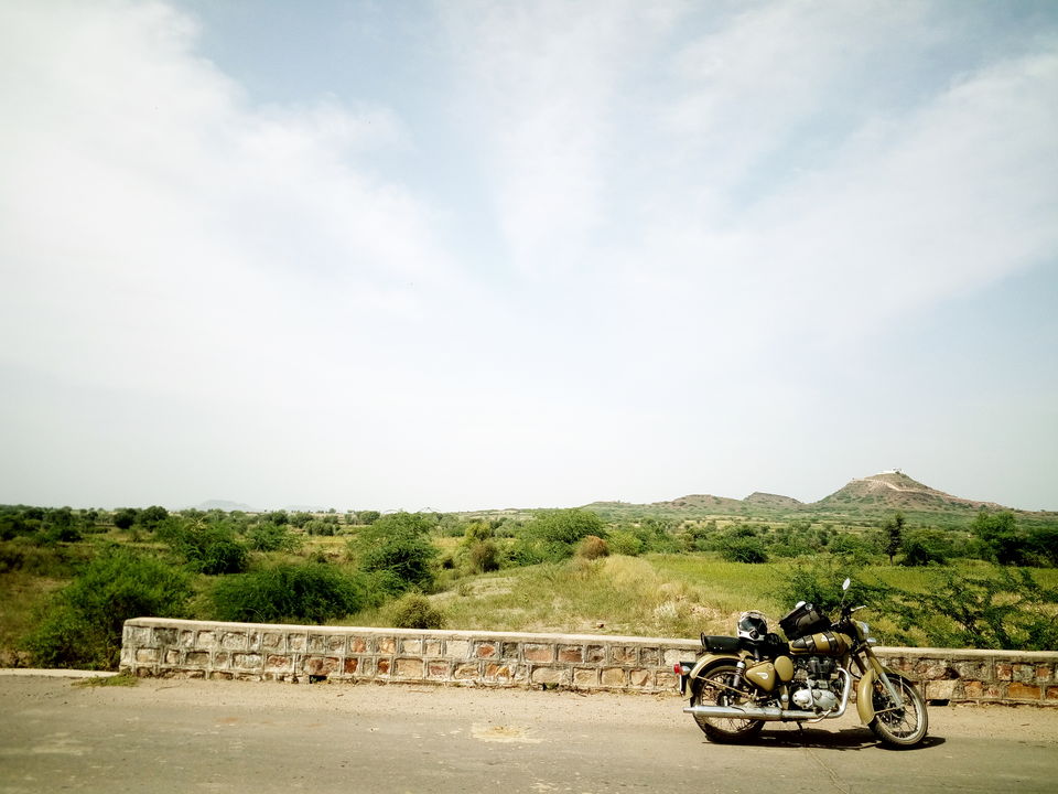 Photo of Delhi to Jaisalmer - 2000 kms of a thrilling solo bike road trip by Debashish Baidya