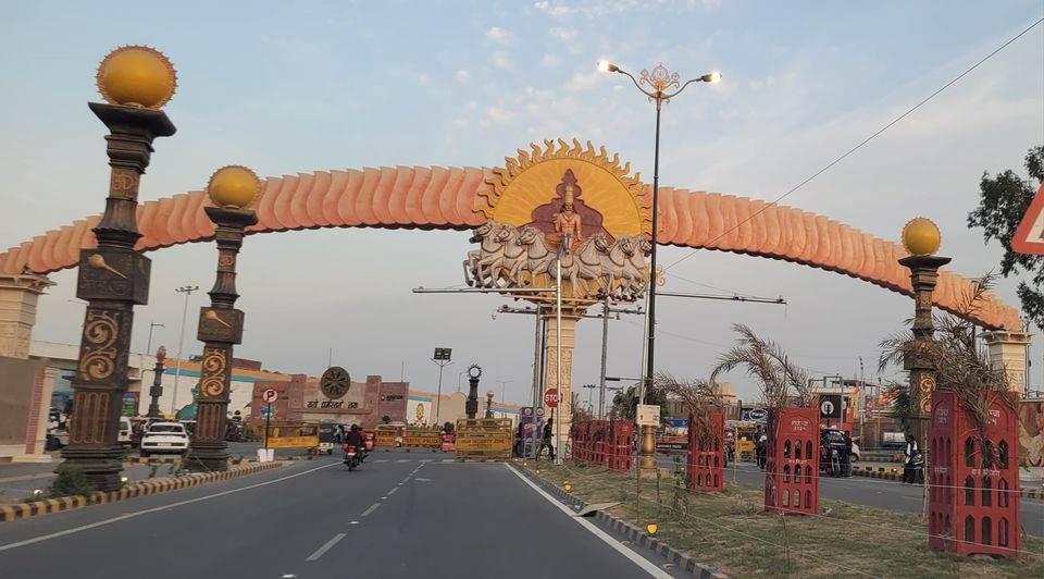 Photo of 11000 kms, 55 days, 9 states and glimpse of a foreign country - A mega road trip(15): Ayodhya 5/19 by Purabi Chowdhury