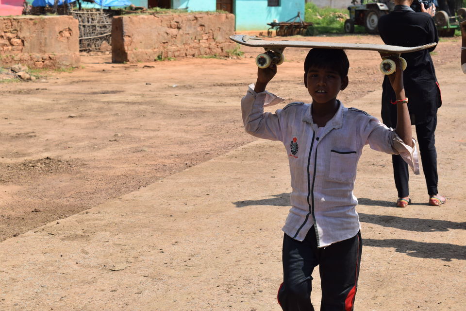Photo of A Day In Madhya Pradesh's Village - Janwaar (Amid Kids) 11/22 by Yeh Bhi India