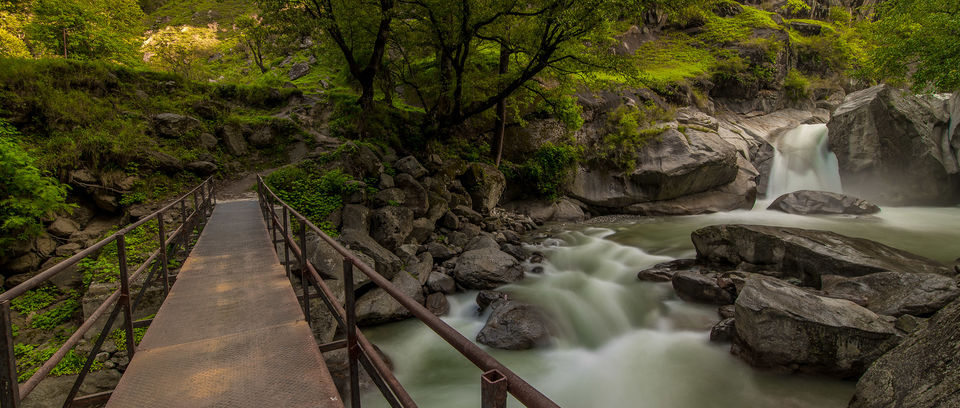 Photo of All You Need To Know About The Great Himalayan National Park Treks 1/9 by Arpita Mukherjee