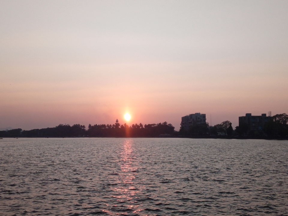Photo of Kolhapur! City of Temples,Kolhapur chappal, Awesome Food!! by Dixit Mehta