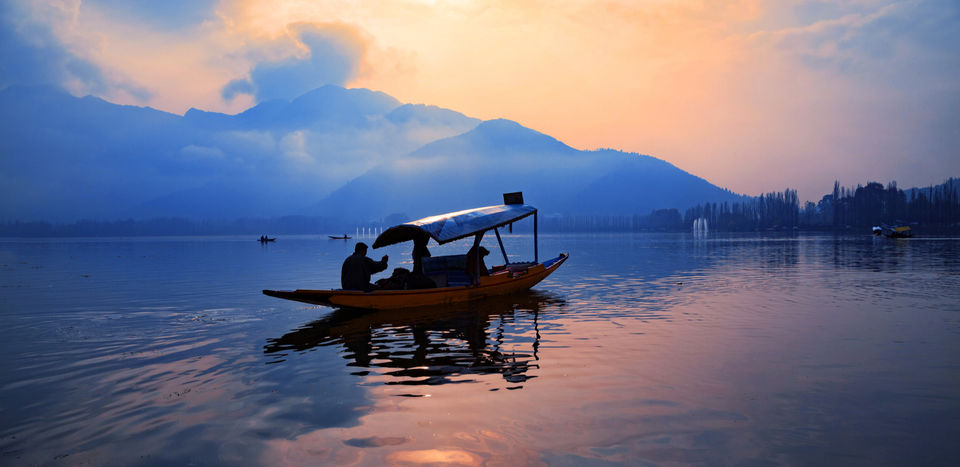 Photo of Best Places To Visit In & Around Srinagar: A Complete Guide by Arhi