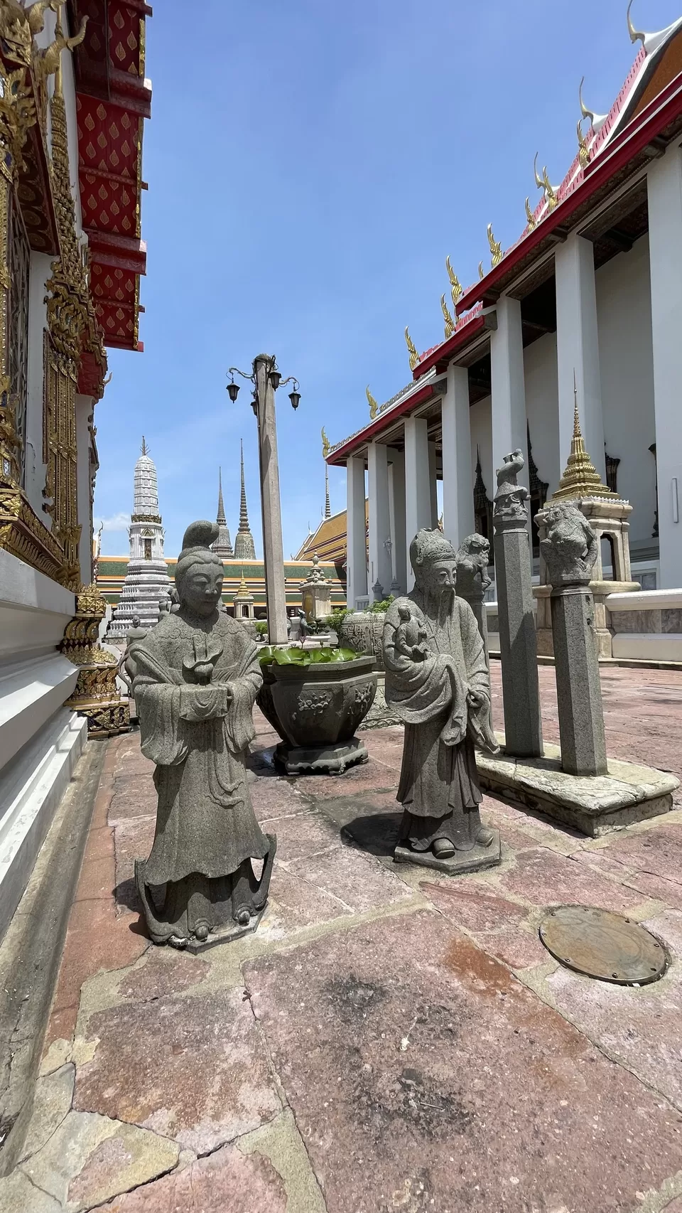 Photo of Wat Pho, Sanam Chai Road, Phra Borom Maha Ratchawang, Phra Nakhon, Bangkok, Thailand by Kanad Mukherjee