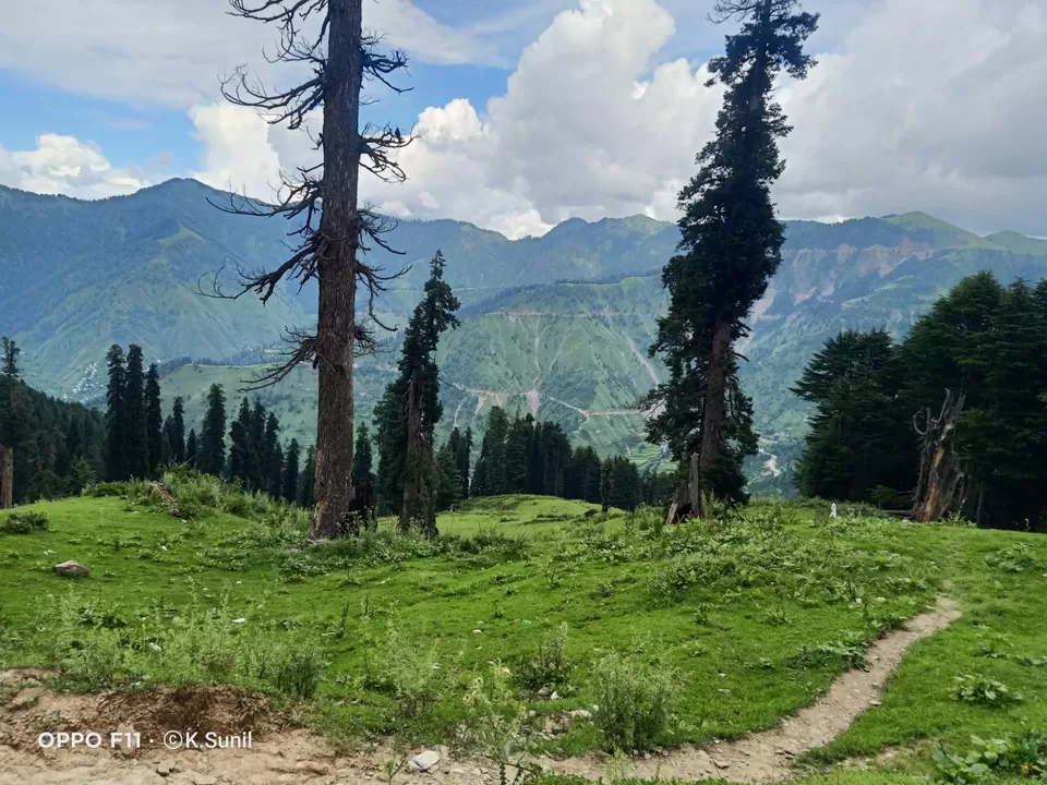 Photo of गुल्ली डंडा।।। प्राकृति का सौंदर्य by Wayfarer