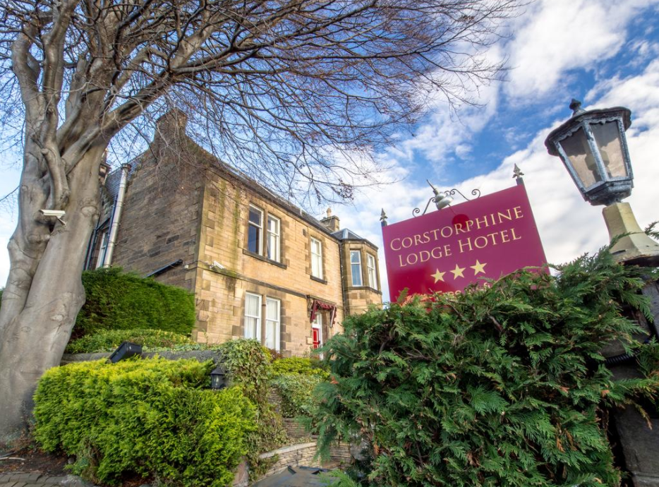 Photo of Corstorphine Lodge Hotel, Saint John's Road, Edinburgh, United Kingdom by Sonalika Debnath