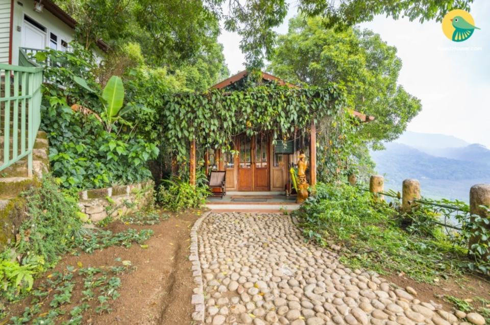 Photo of Munnar, Kerala, India by Sonalika Debnath