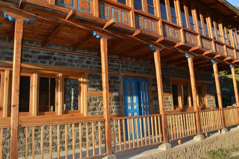 Photo of Bluehouse By The River, Pekhri, Himachal Pradesh, India by Sonalika Debnath