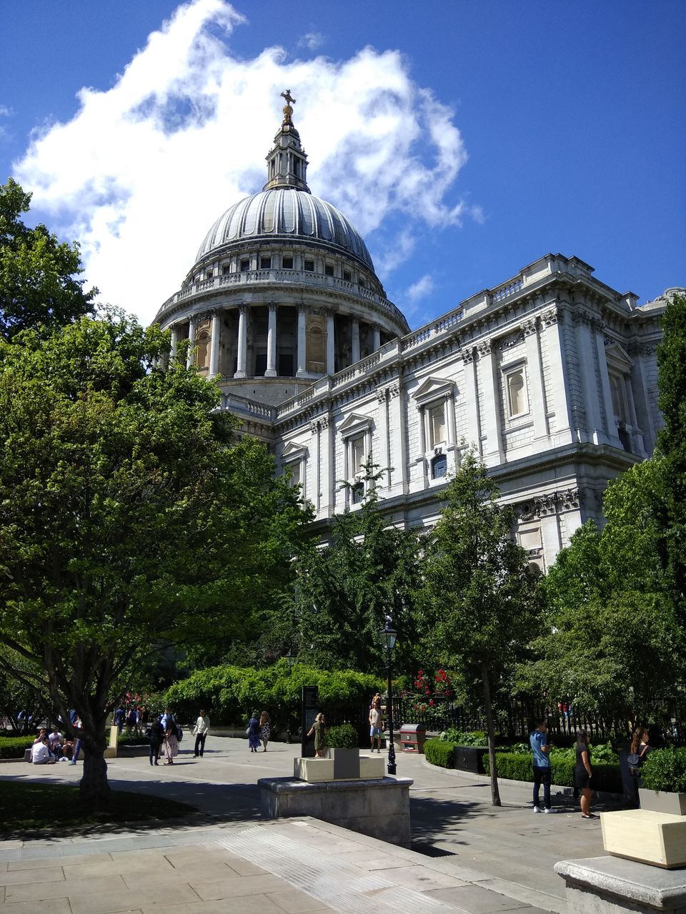 Photo of St. Paul's Cathedral, London, United Kingdom by Priya Saxena